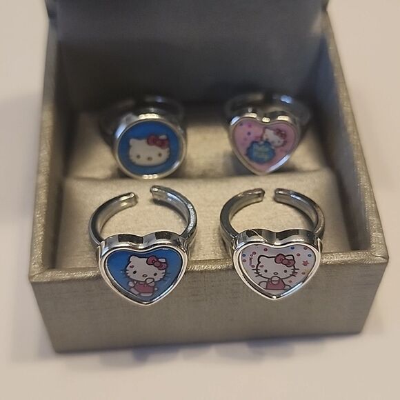 Hello Kitty Plastic Rings Size 4.75 Silver - Picture 1 of 2